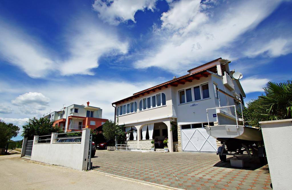 Apartments Adria Jadrija Exterior foto